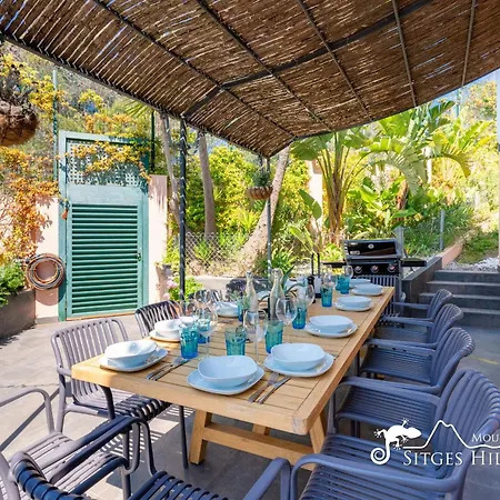 Villa Stylish Havana With Sea Views, Private Pool & A/c